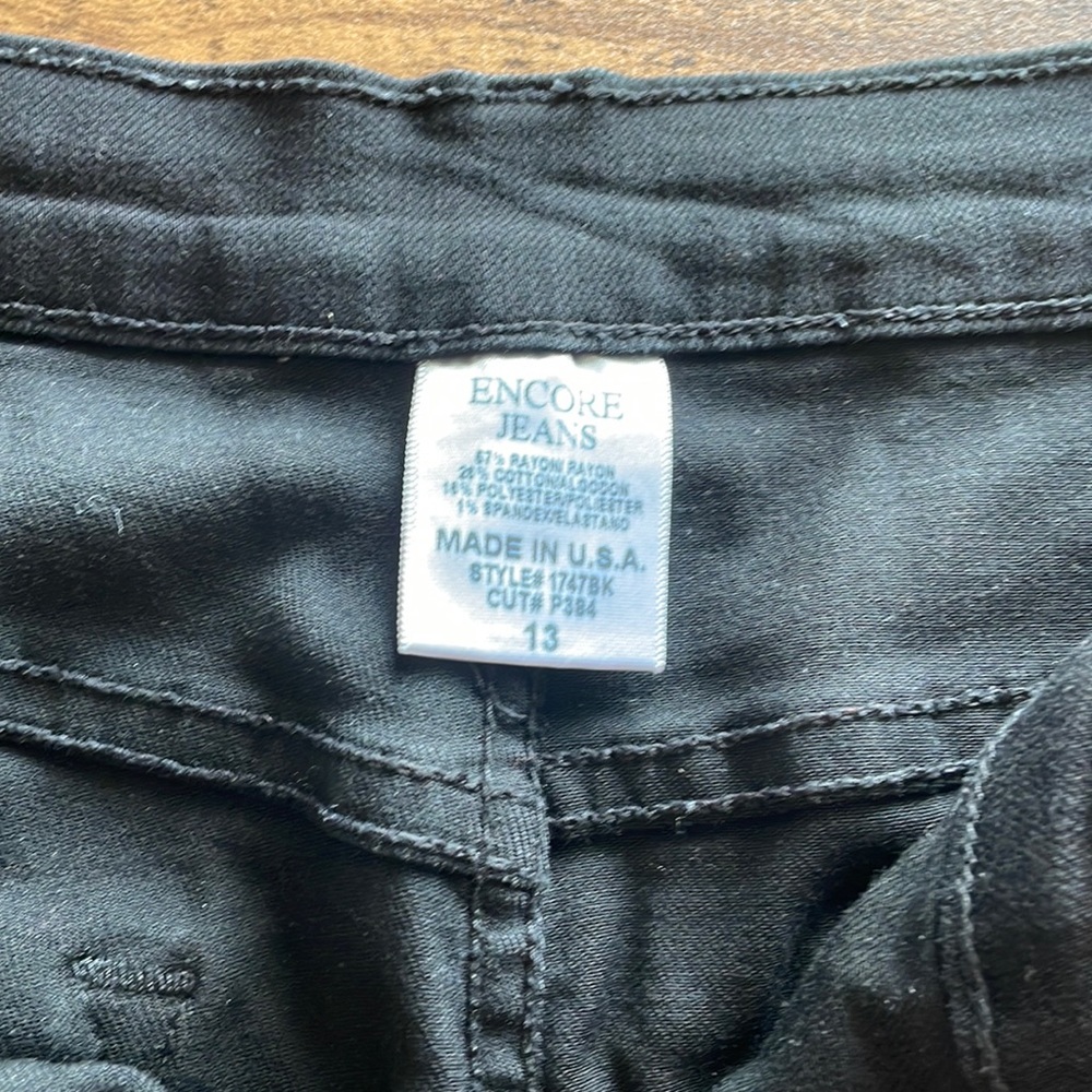 Encore Jeans. High rise, black skinny jeans. Size 13 - Picture 2 of 4